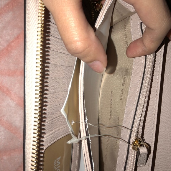 New - Picture 2 of 6